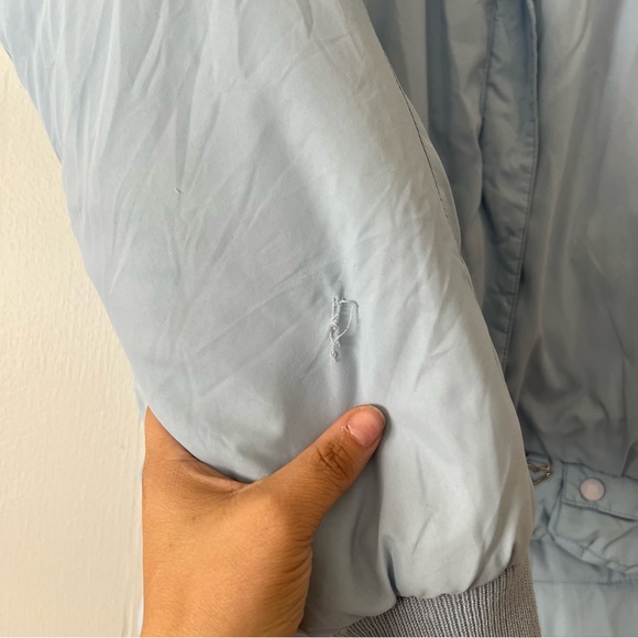 Vintage 1970s Obermeyer Women’s Dominique Powder Blue Goose Down Ski Jacket - Picture 10 of 11